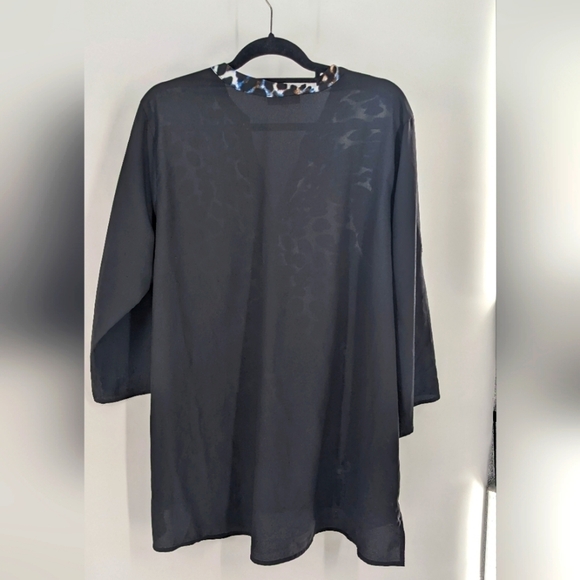 Calvin Klein button up animal print blouse XL - Picture 5 of 5